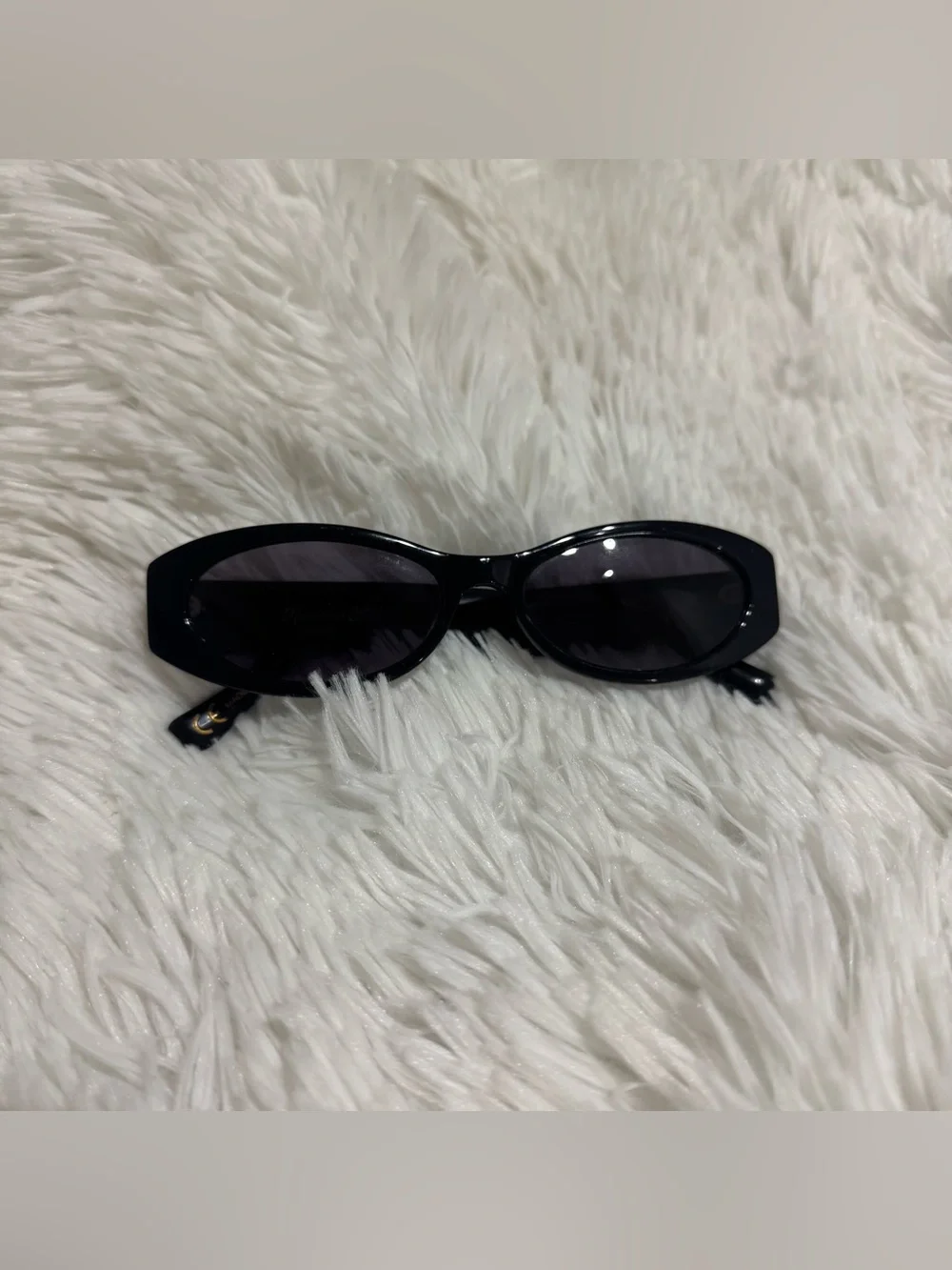 Madewell Skinny Oval Sunglasses - Black and Gold